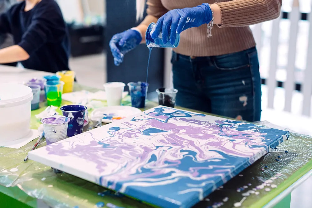 3 Best Acrylic Pouring Techniques For Stunning Fluid Art