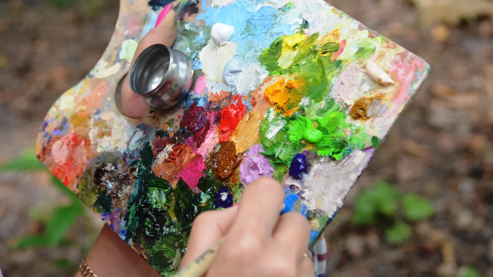 What Is The Difference Between Acrylic And Oil Painting